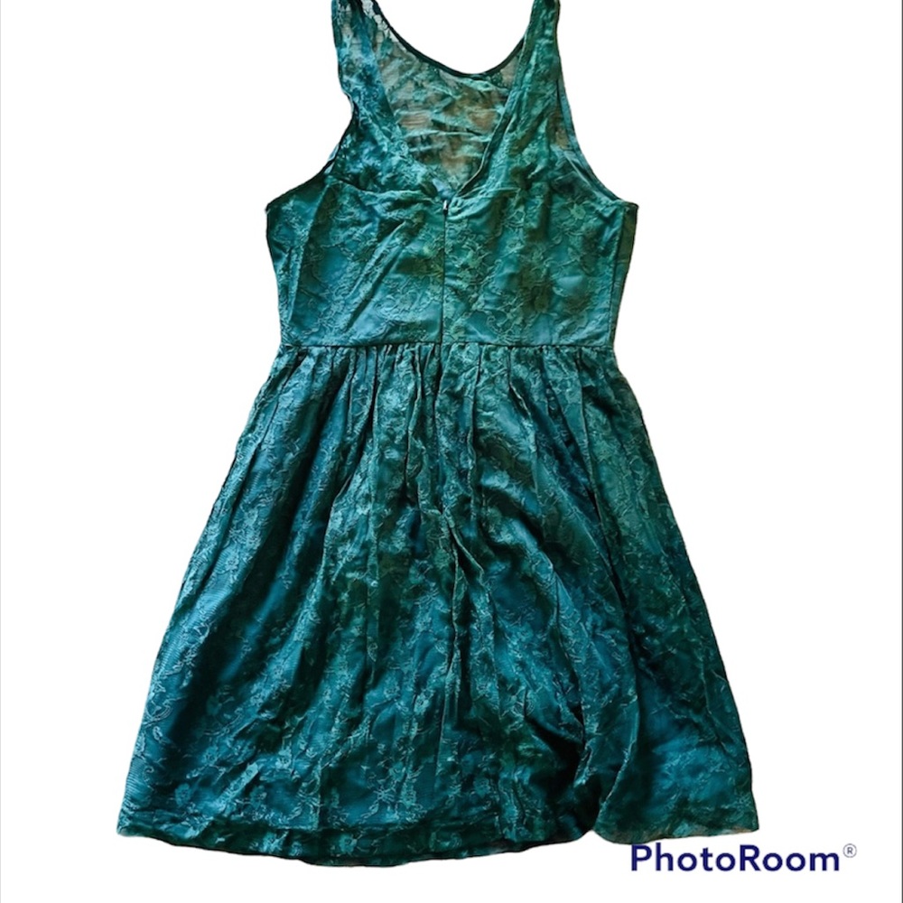 Forever 21 Womans Lace Dress B4